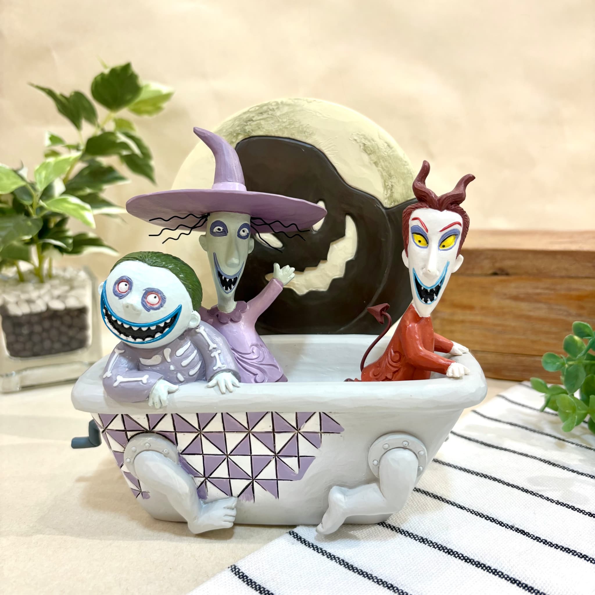 Lock, Shock and Barrel in Tub ロック ショック バレル イン タブ