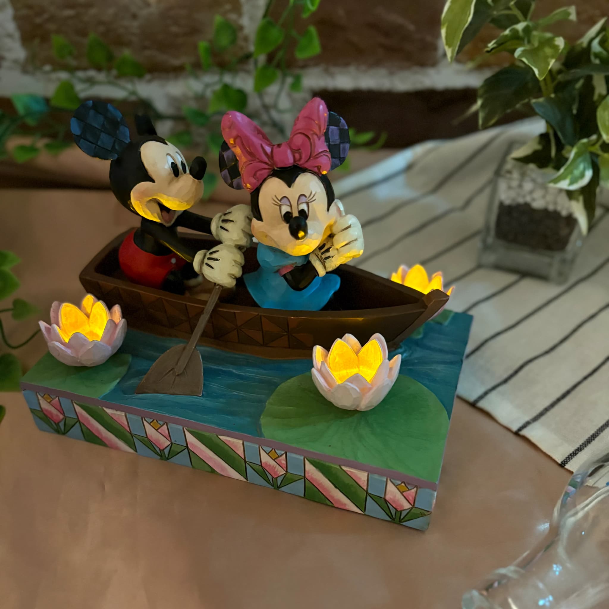 Mickey and Minnie LED Love Rowboat ミッキー・ミニー LED ラブ