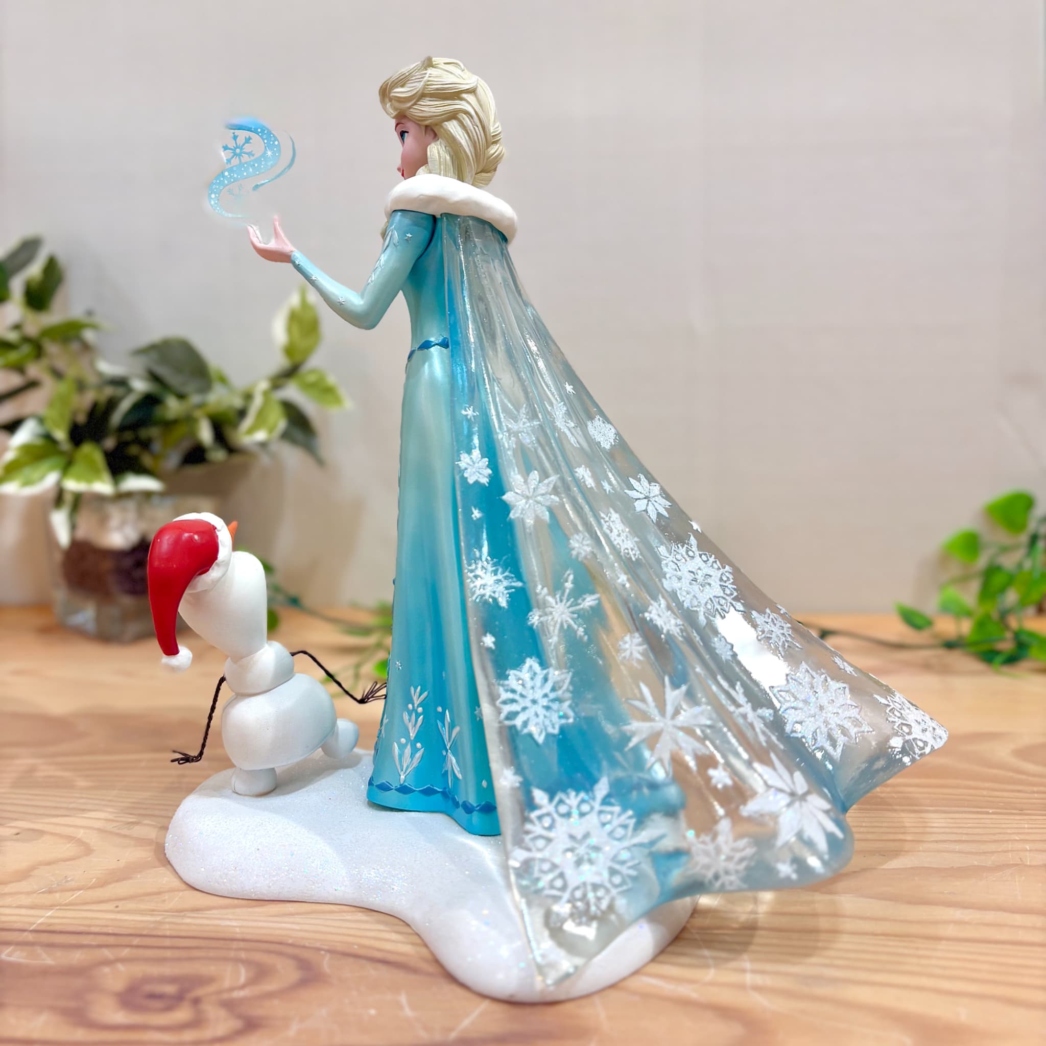 Elsa and Olaf Seasonal エルフ アンド オラフ シーズナル (アナと雪の